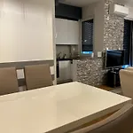 Nova Varos Banjaluka 公寓 *